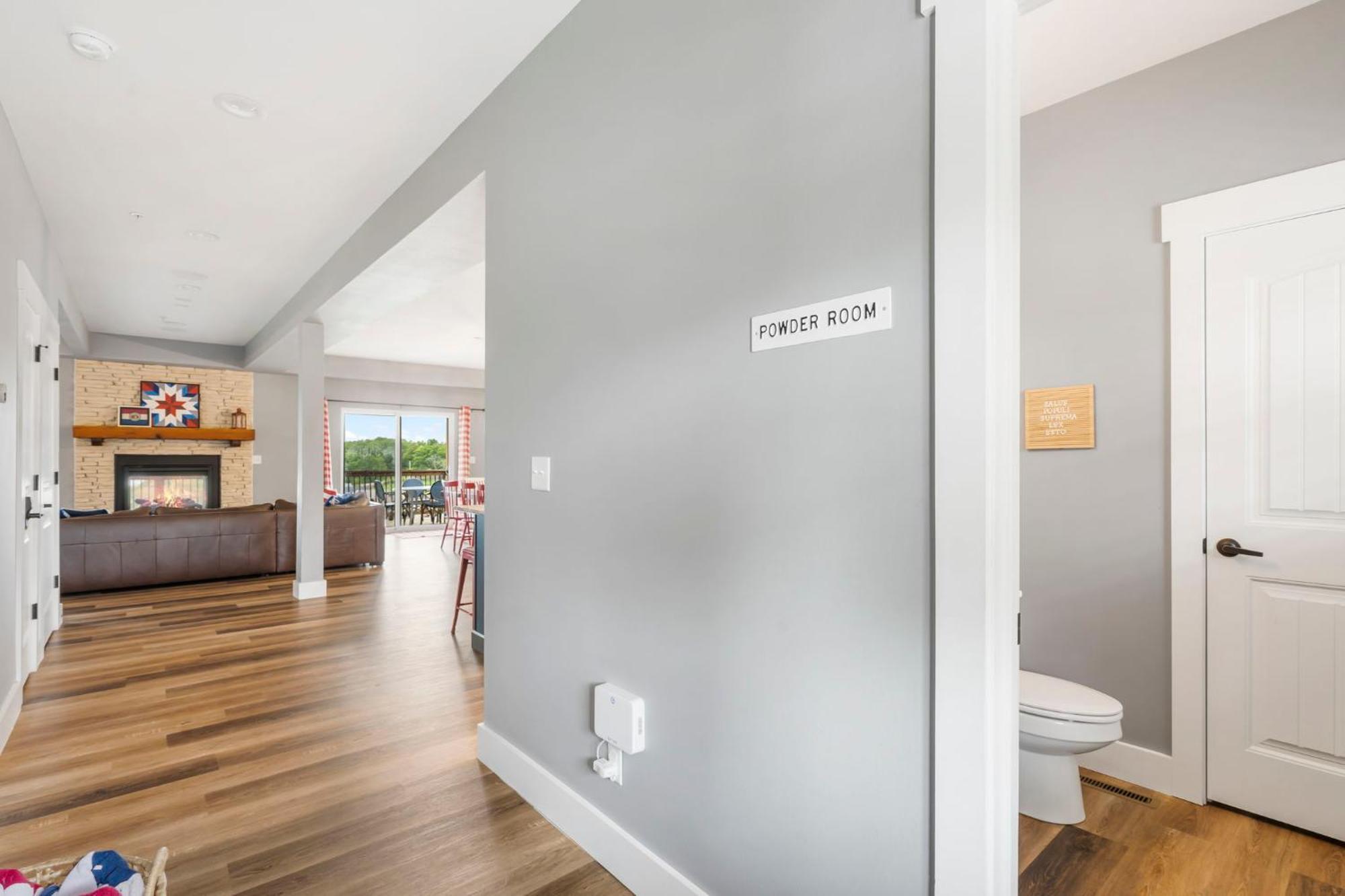 Table Rock Views, Double Sided Fireplace, Free Attraction Tickets, Air Hockey * Branson