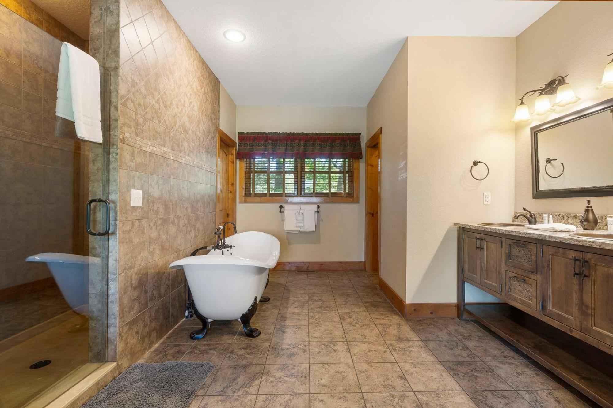 Holiday home Taneycomo Upgraded Luxurious, Free Daily Fun, Adirondack Lodge, Beautiful Views! Free Sdc Tickets
