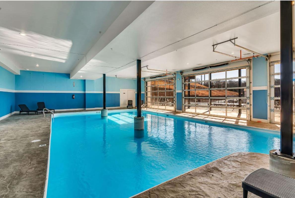 Breathtaking Views-dog Friendly-$400 Of Free Tickets-high End Decor Holiday home