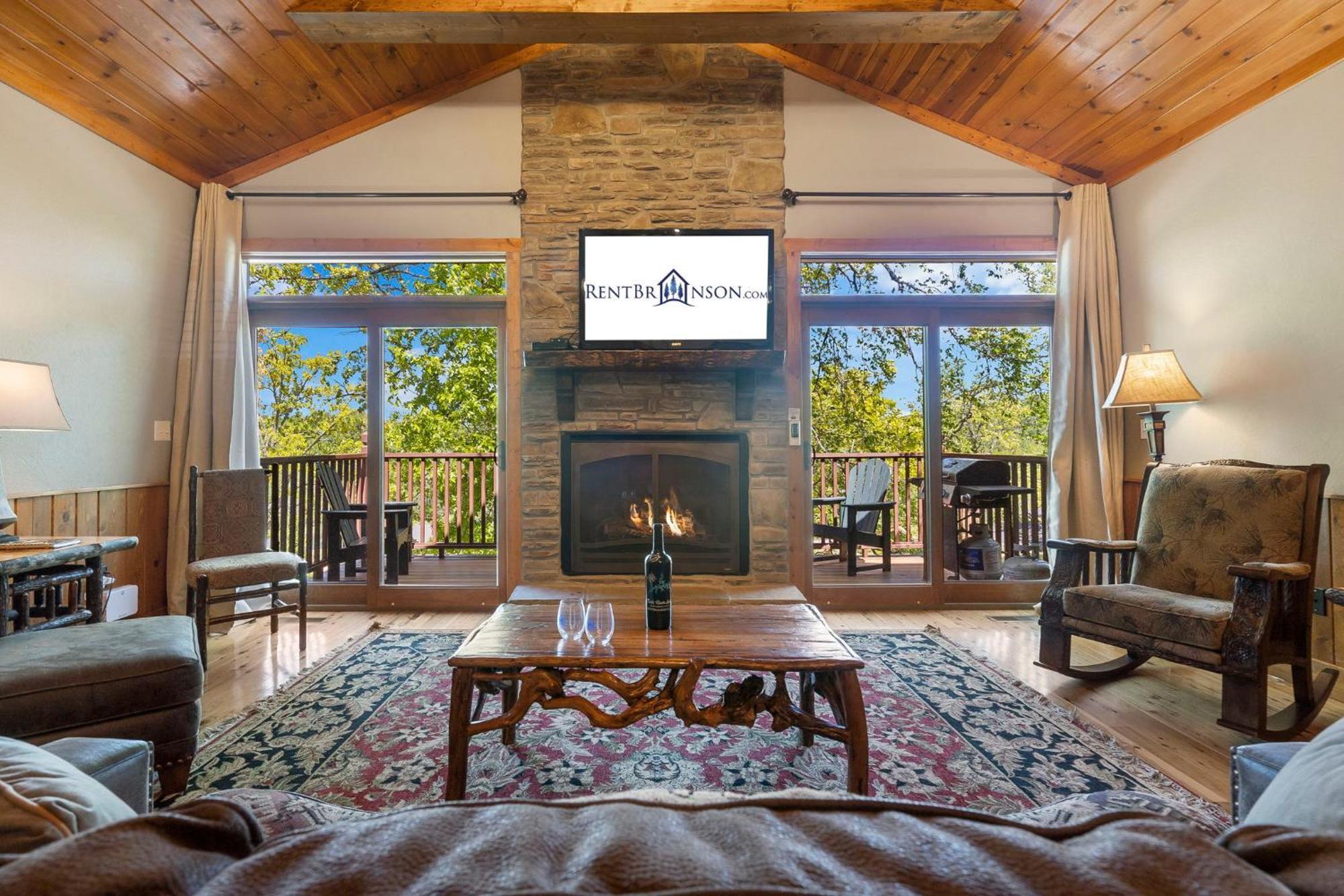 Taneycomo Upgraded Luxurious, Free Daily Fun, Adirondack Lodge, Beautiful Views! Free Sdc Tickets