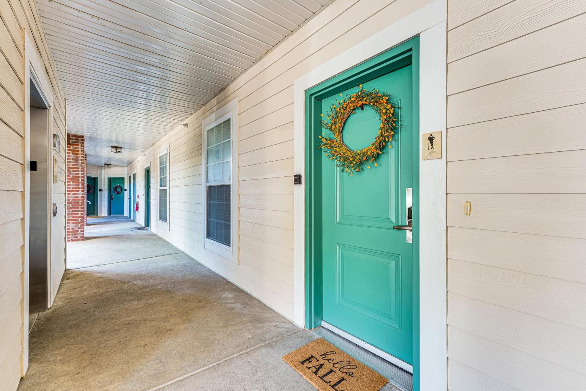 Quiet With Patio 3 Mi To Dtwn Branson! Branson