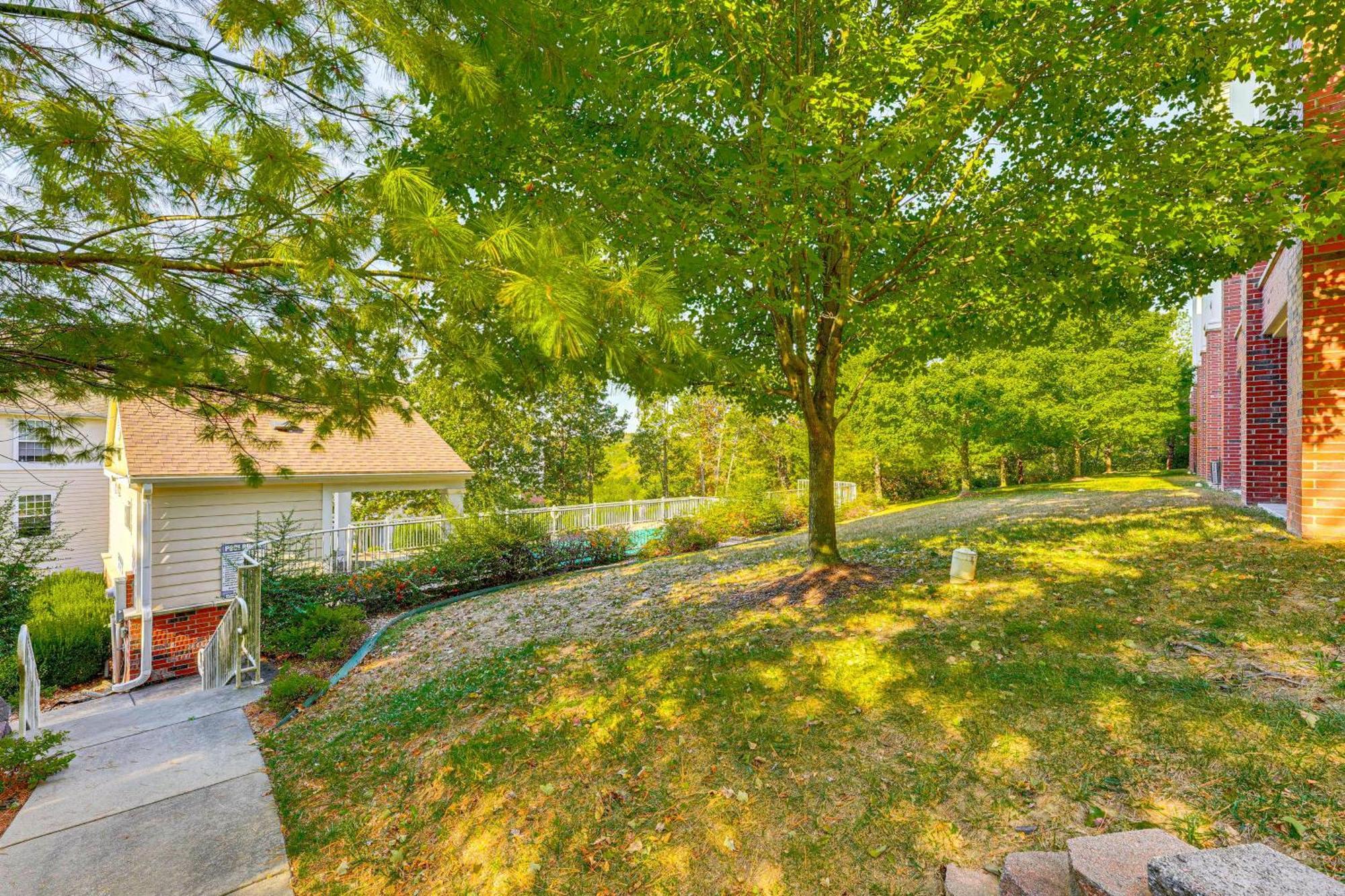 Apartment Quiet With Patio 3 Mi To Dtwn Branson! Branson