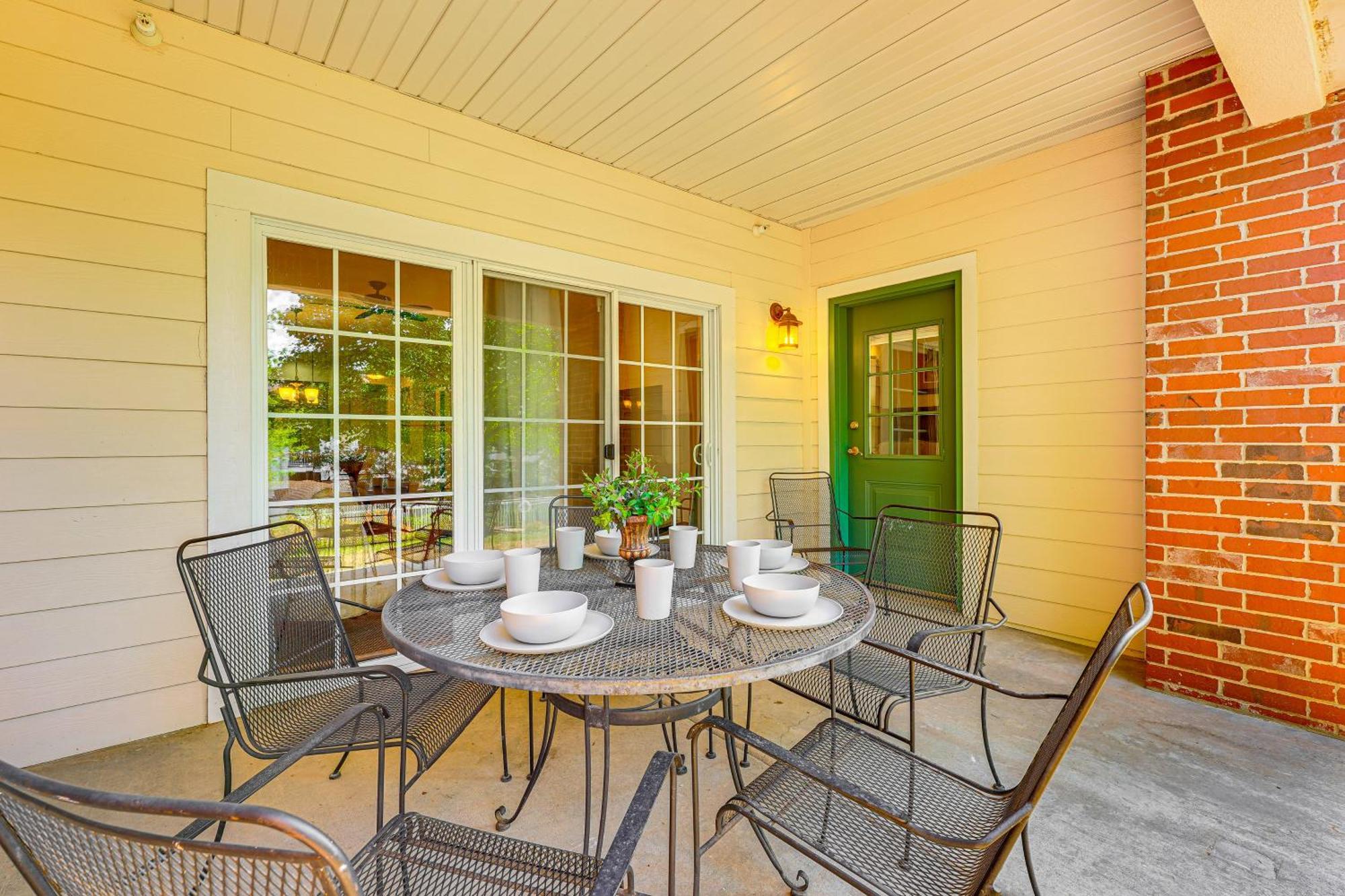 Quiet With Patio 3 Mi To Dtwn Branson! Apartment *