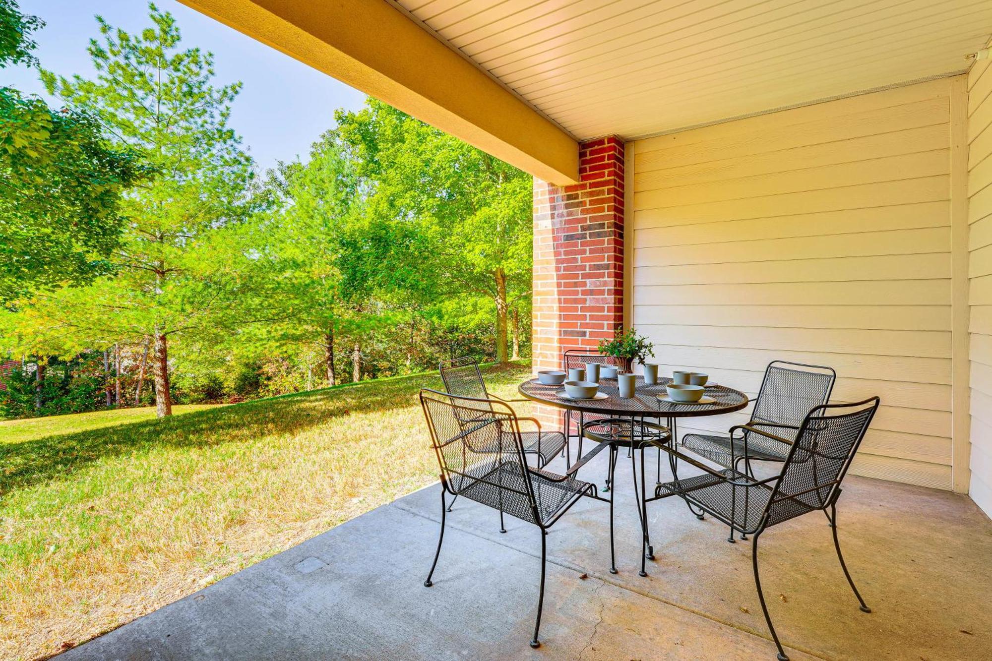 Quiet With Patio 3 Mi To Dtwn Branson! Apartment *