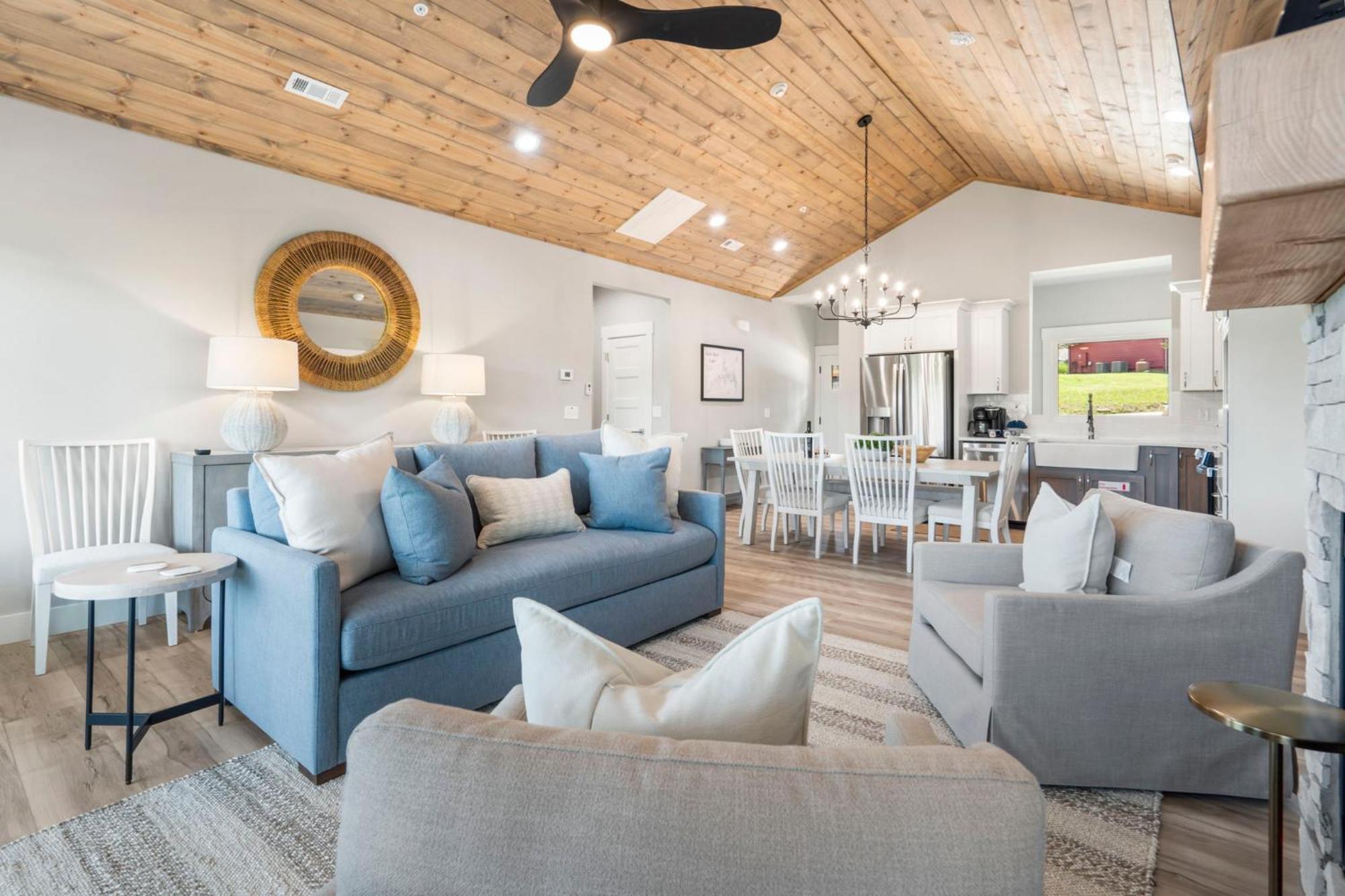 Holiday home Private Hot Tub, New In Trophy Run, Cmty Outdoor Pool, Free Daily Tickets To Local Attractions! *