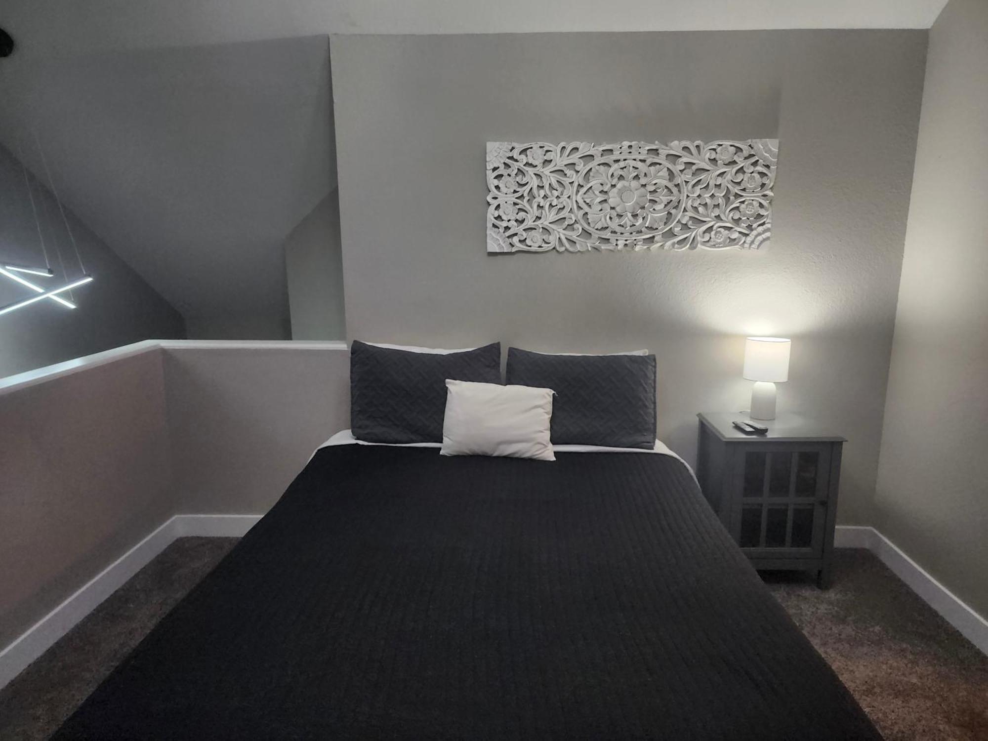 Apartment 2br Cozy - Centrally Located - Free Tickets Included - Fc 53-5 *