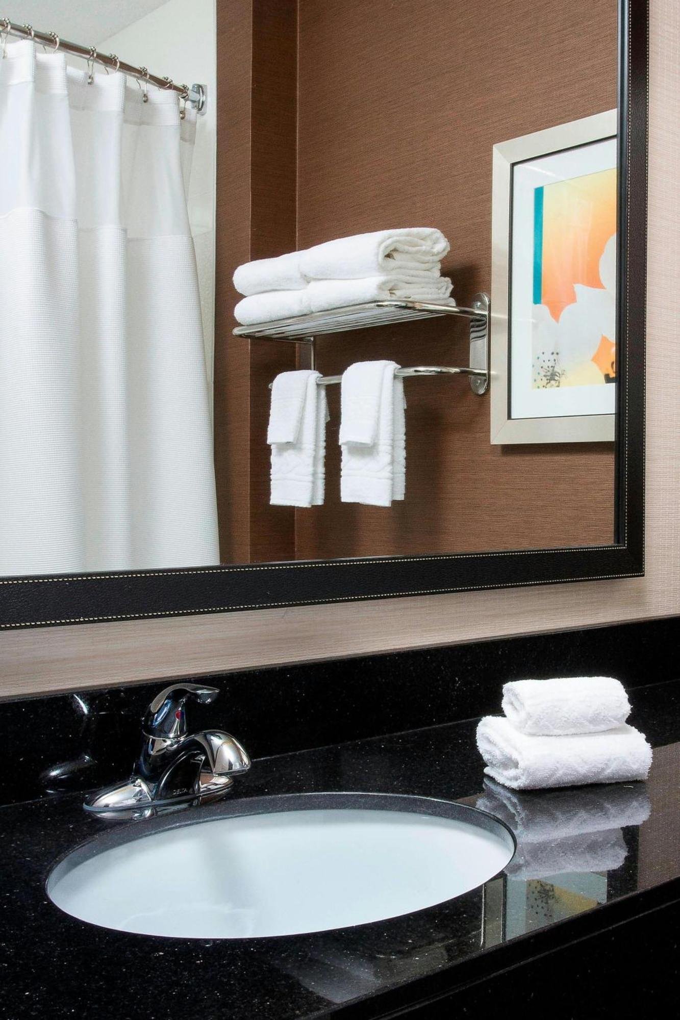 Hotel Fairfield & By Marriott