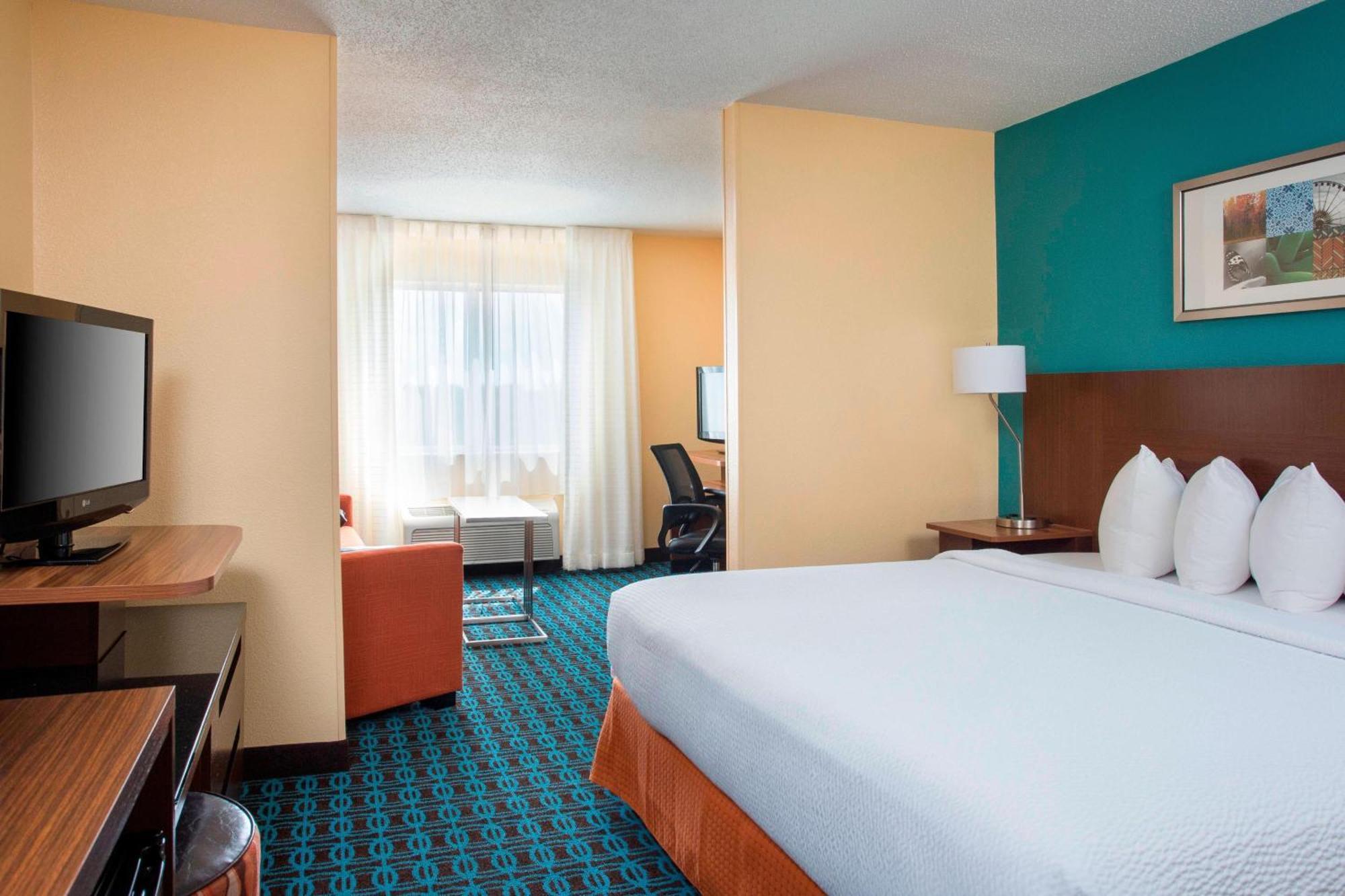 Fairfield & By Marriott 3*