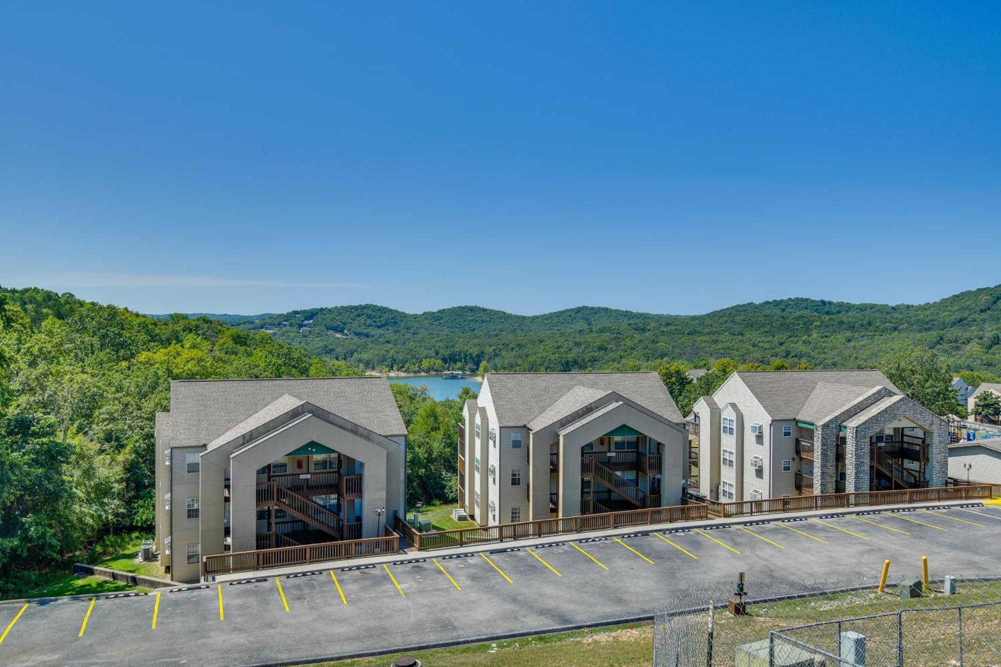 Apartment With View 1 Mi To Silver Dollar City! *