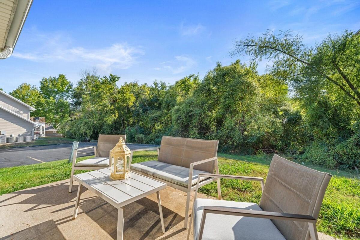 Apartment Walk-in W Patio, Pets Ok! Branson