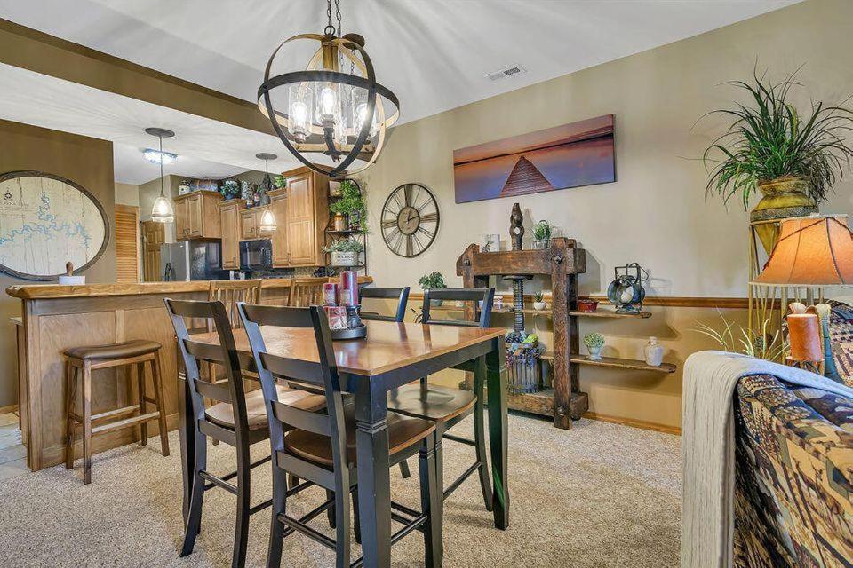 2br Village At Indian Point 1303 Near Sdc - Free Tickets Daily Up To $500 Branson