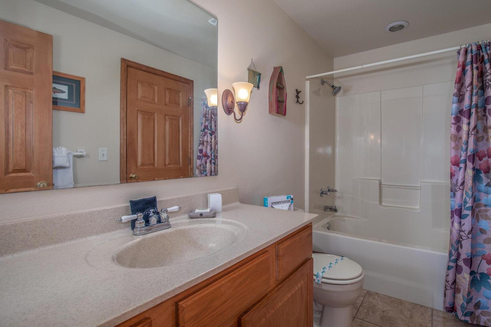 Holiday home 2br Village At Indian Point 2004 Near Sdc - Free Tickets Daily Up To $500 Branson