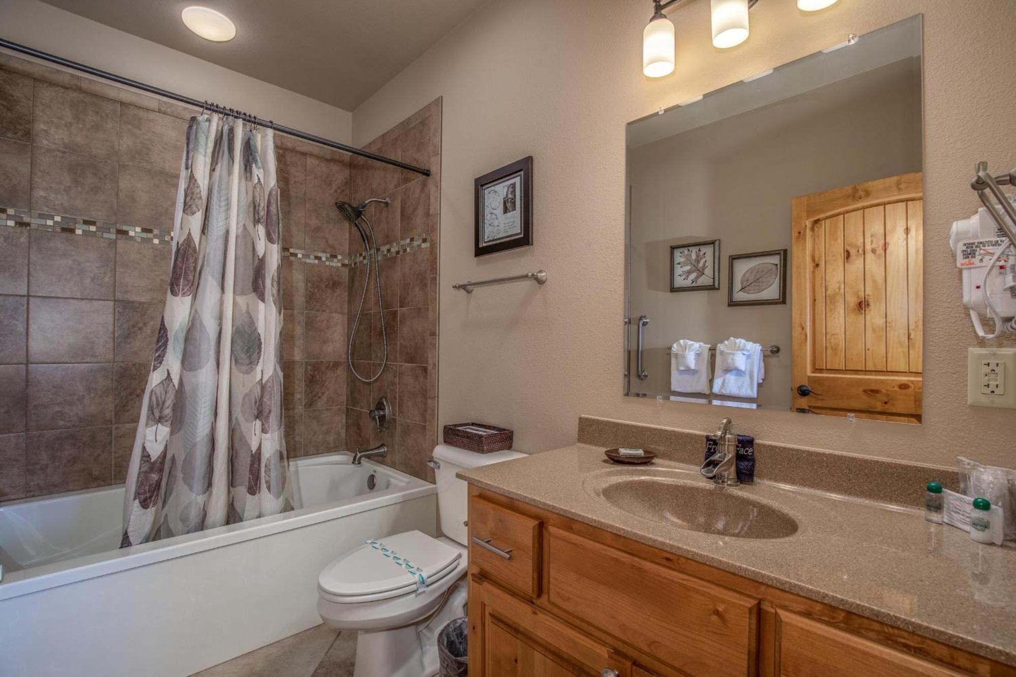 Holiday home 2br Village At Indian Point 1505 Near Sdc - Free Tickets Daily Up To $500 Branson