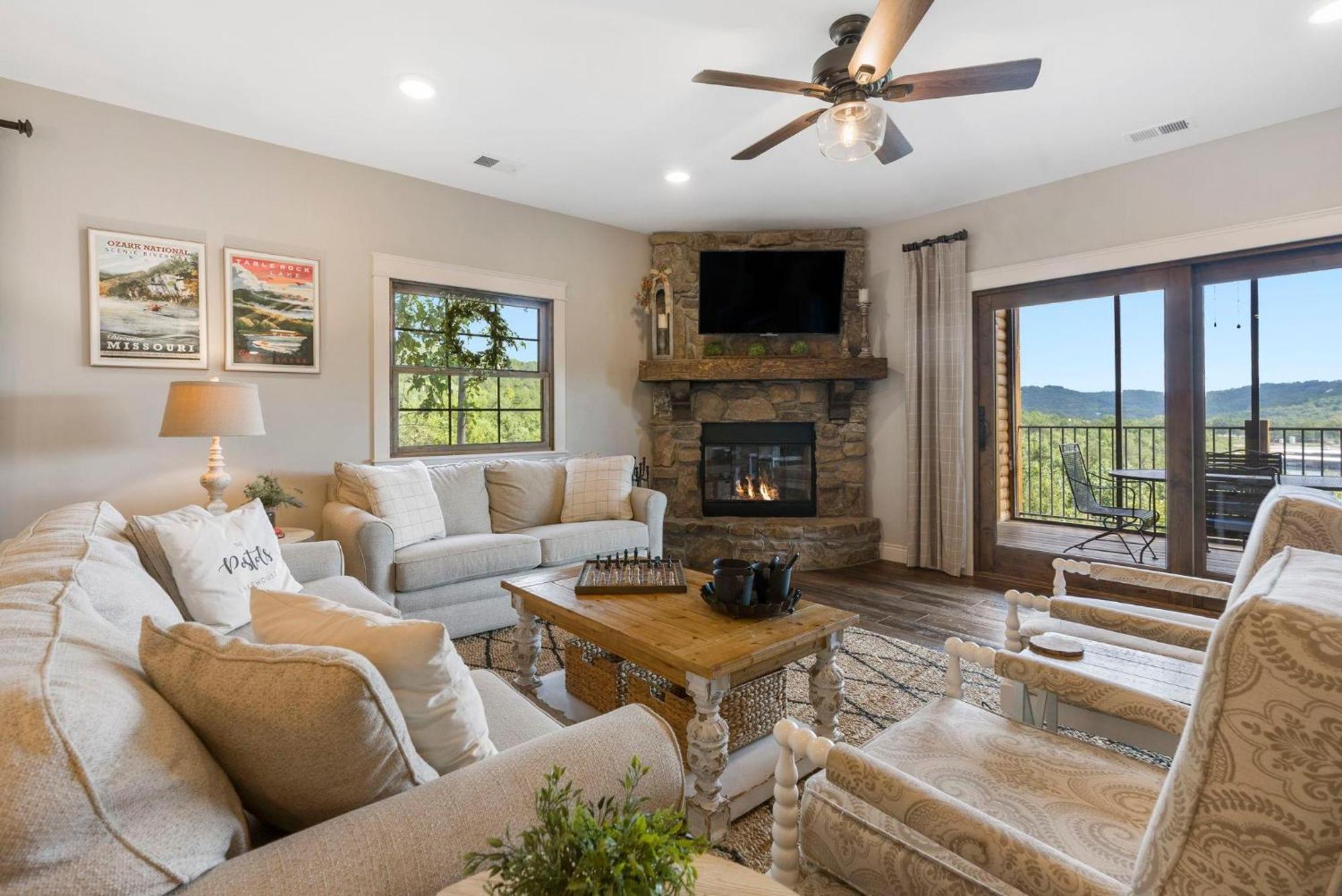 Holiday home 3br Village At Indian Point 1403 Near Sdc - Free Tickets Daily Up To $500 Branson