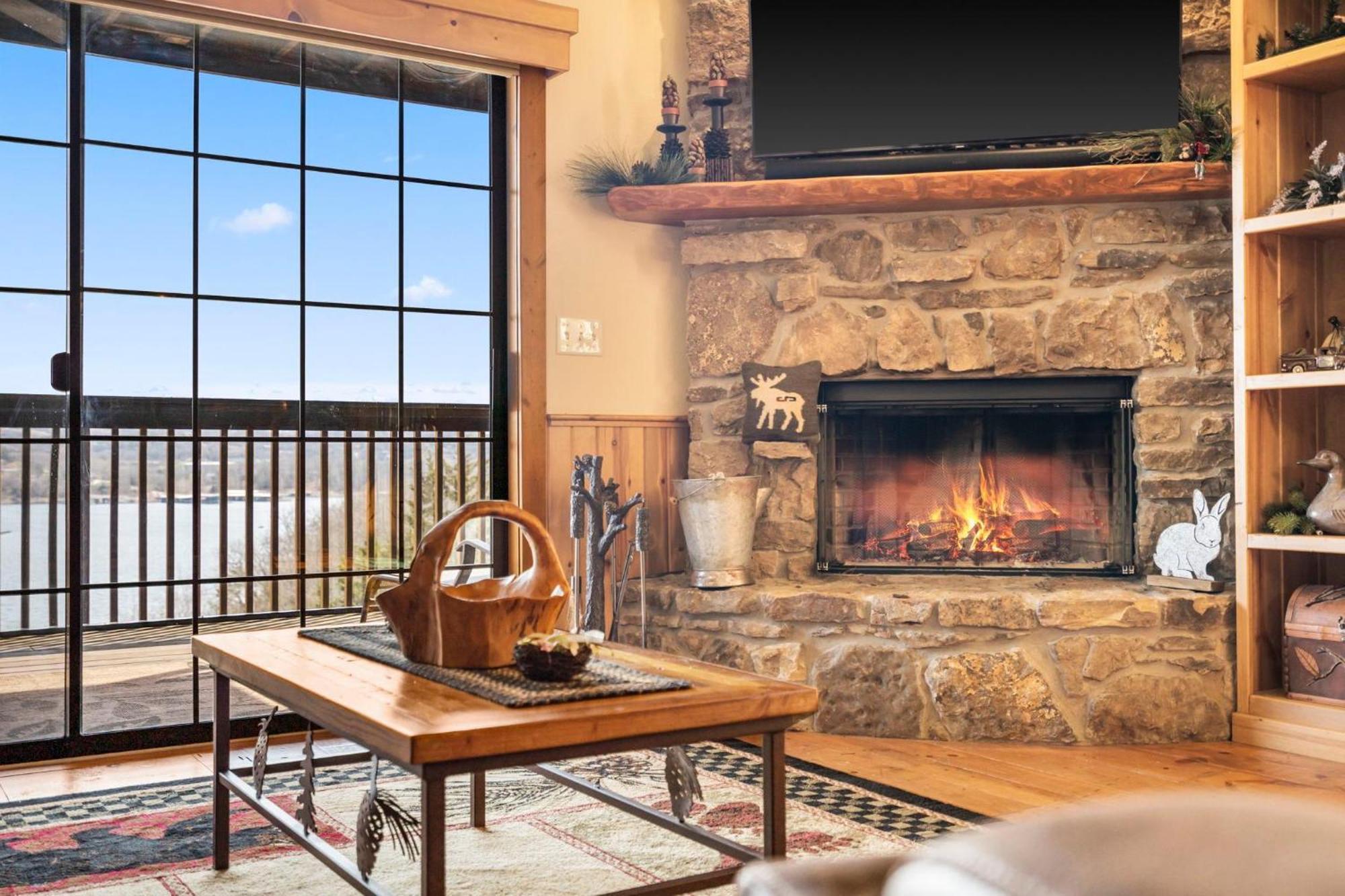 Holiday home 2br Village At Indian Point 1608 Near Sdc - Free Tickets Daily Up To $500 Branson
