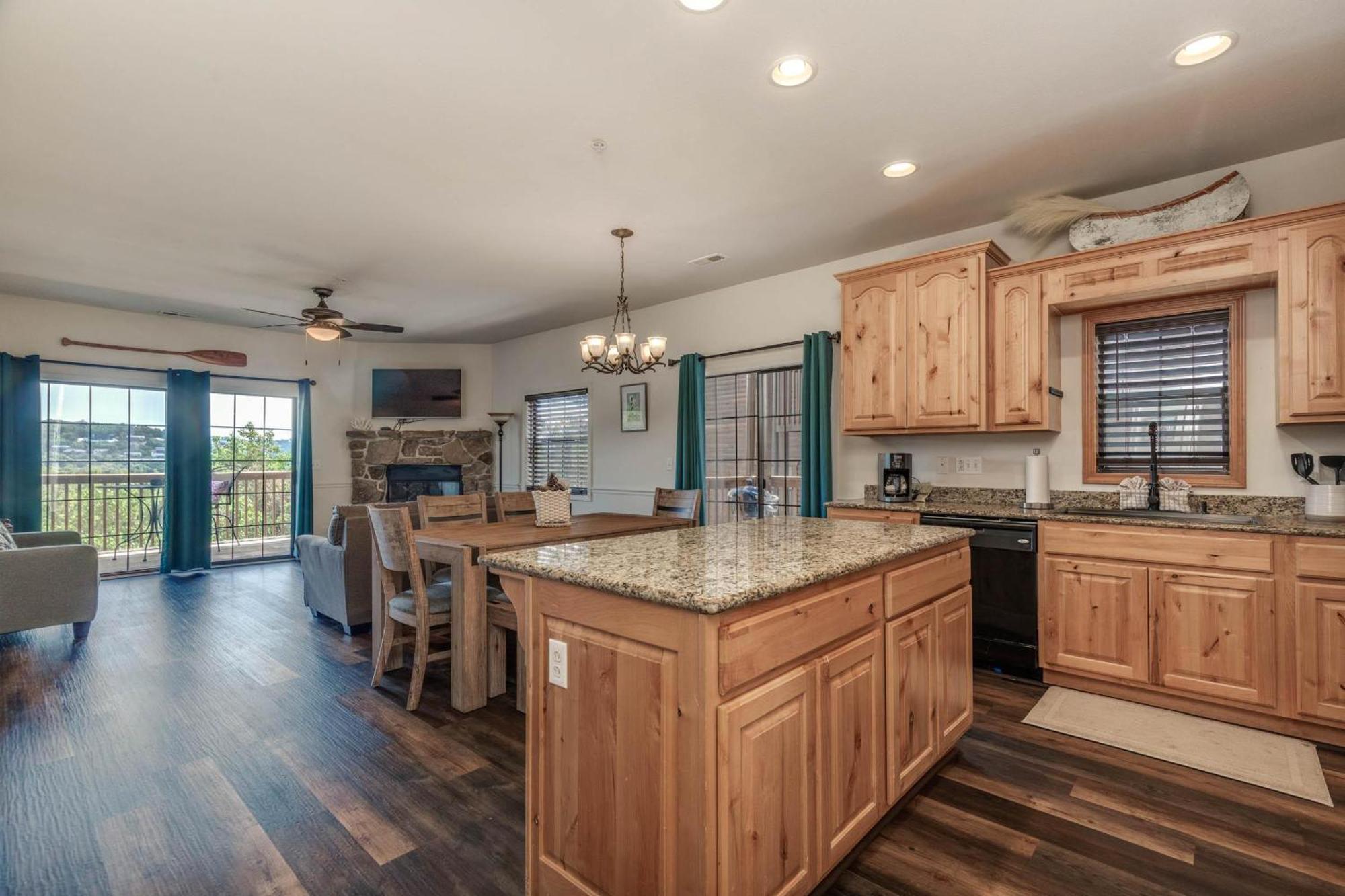 2br Village At Indian Point1704 Near Sdc - Free Tickets Daily Up To $500 Holiday home Branson
