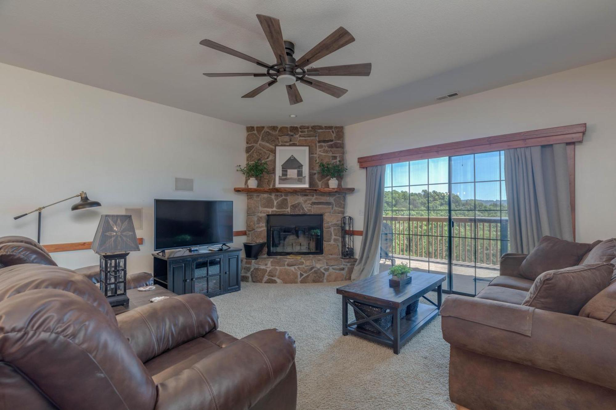 Holiday home 2br Village At Indian Point 1707 Near Sdc - Free Tickets Daily Up To $500 Branson