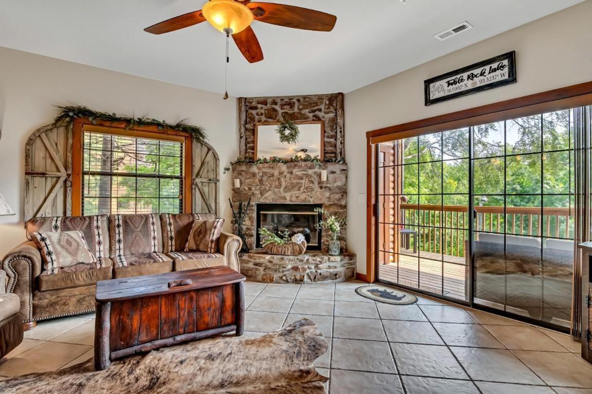 2br Village At Indian Point 1801 Near Sdc - Free Tickets Daily Up To $500 Branson
