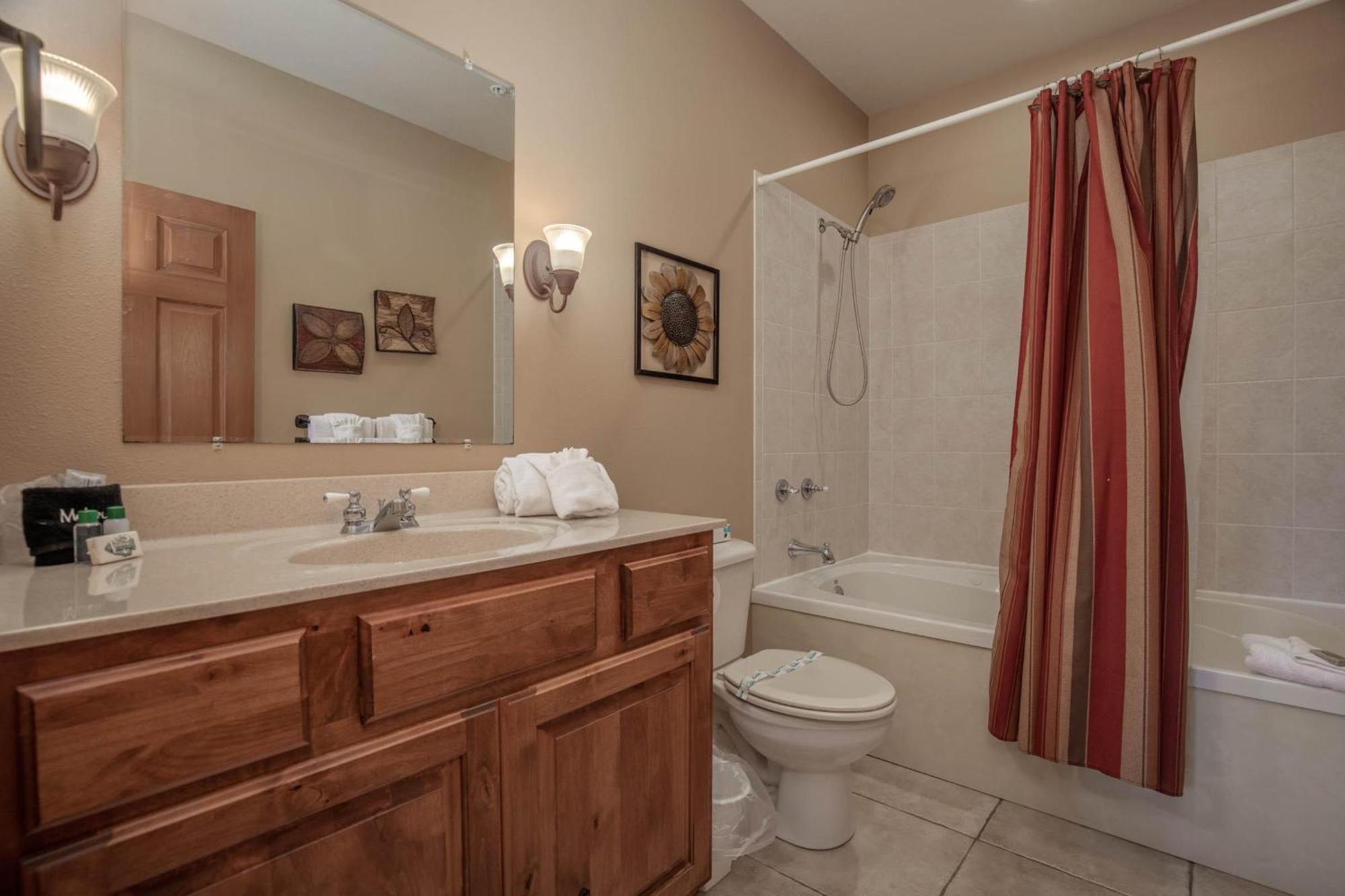 2br Village At Indian Point 1902 Near Sdc - Free Tickets Daily Up To $500 * Branson