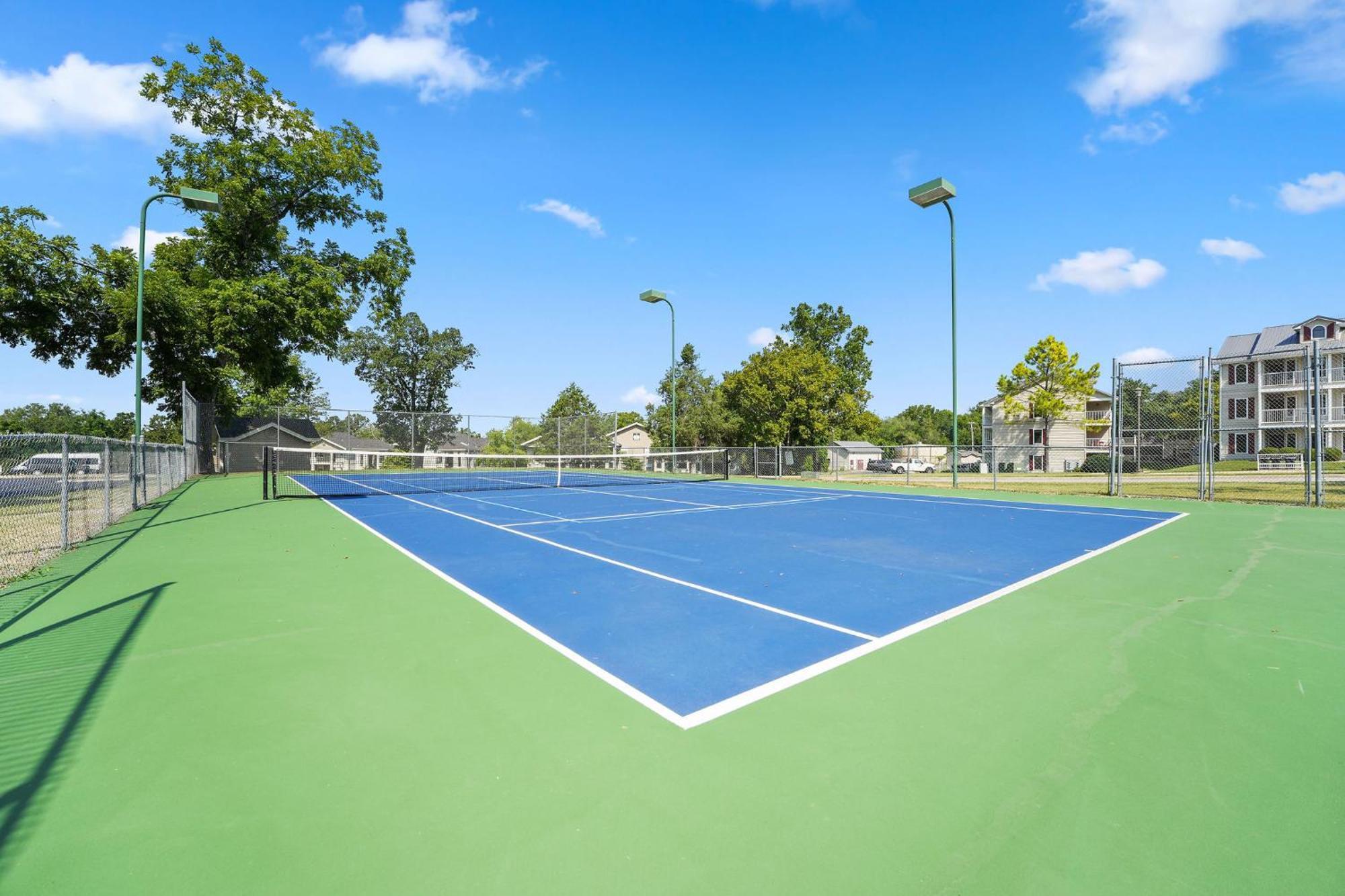 Cozy Top Floor 2Br Condo With View And Amenities!! Branson