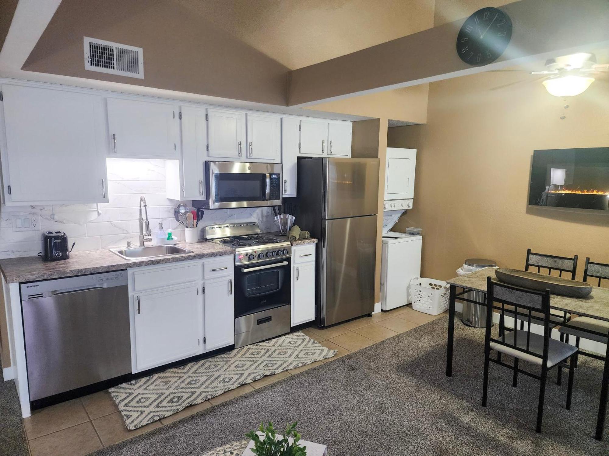 2br Cozy - Centrally Located - Free Activities Included - Stairs Required - Fc27-6 *