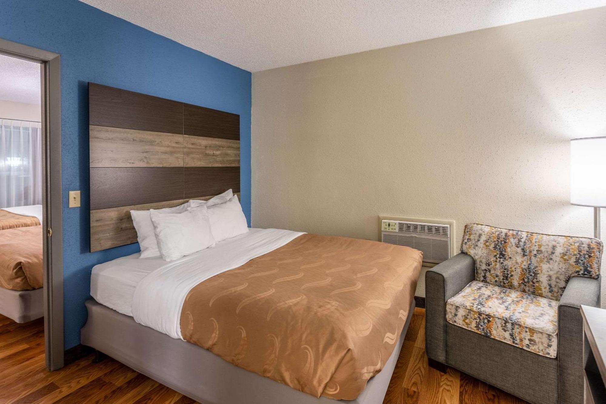 Quality On The Strip Inn 2*