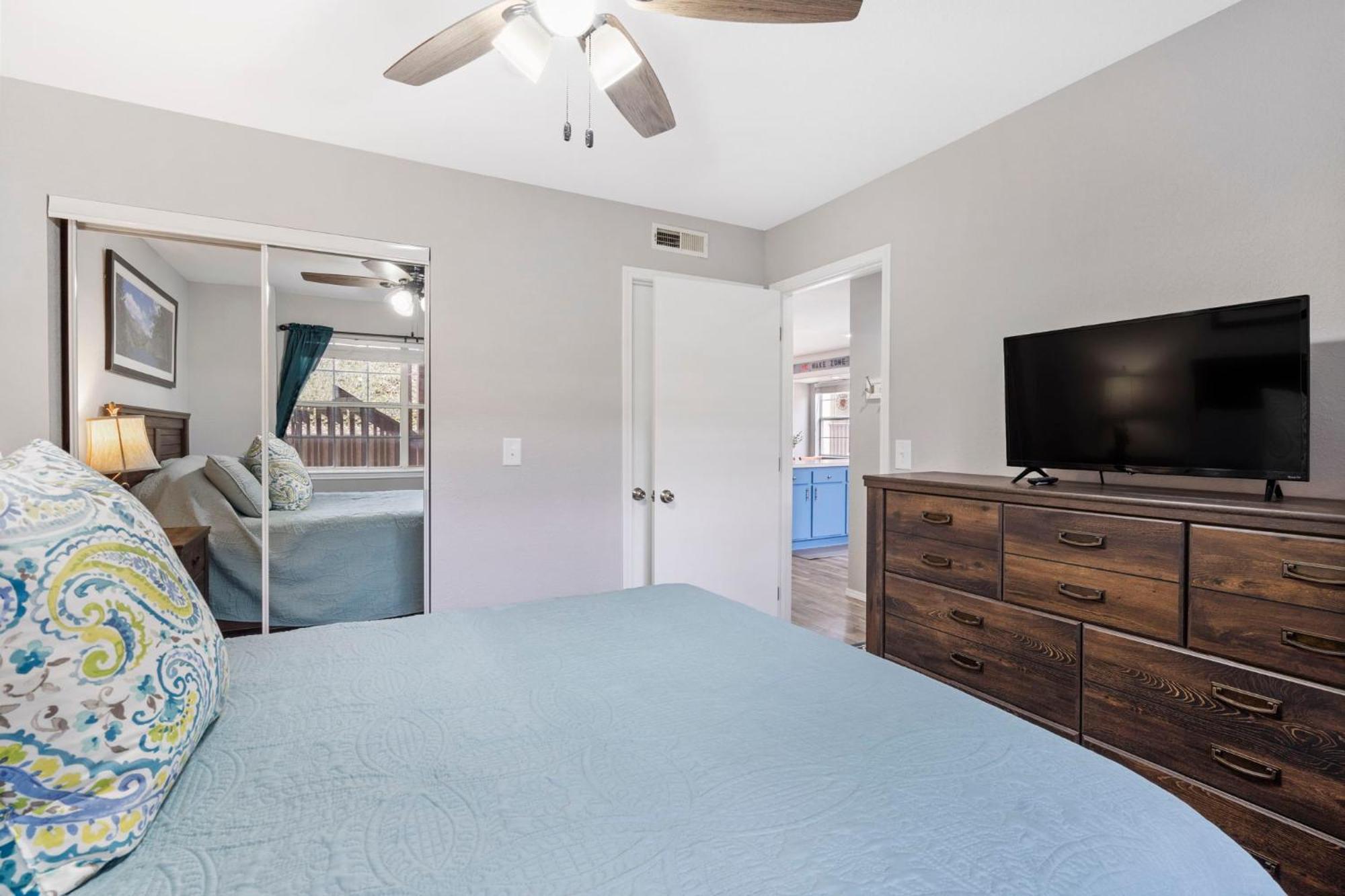 The Cove No Wake Zone 21-2 By Sdc, Big Deck, Pool, Hot Tub, By