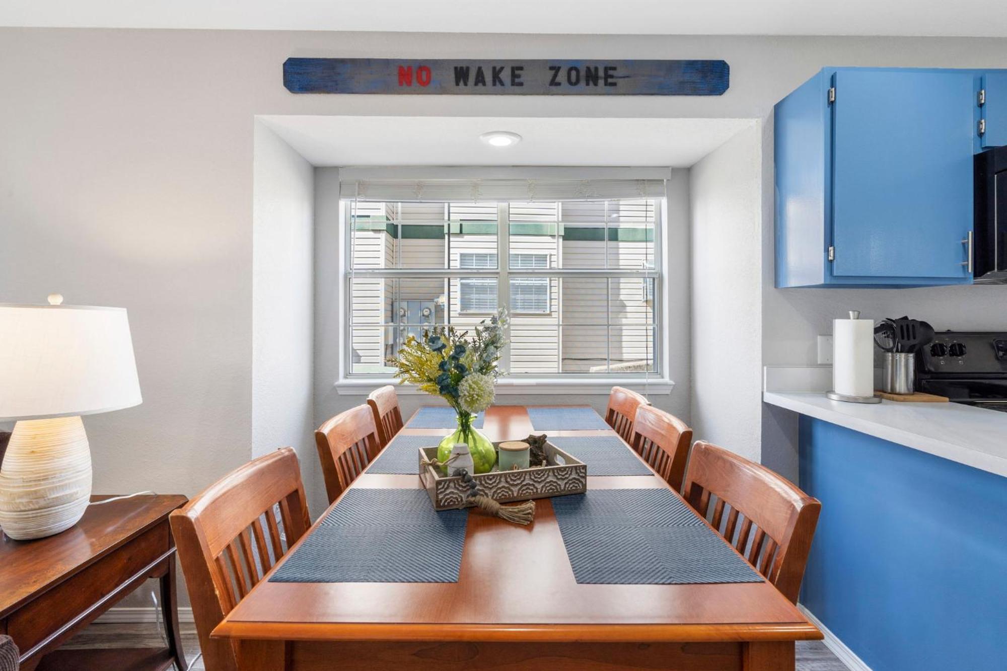 The Cove No Wake Zone 21-2 By Sdc, Big Deck, Pool, Hot Tub, By Apartment Branson