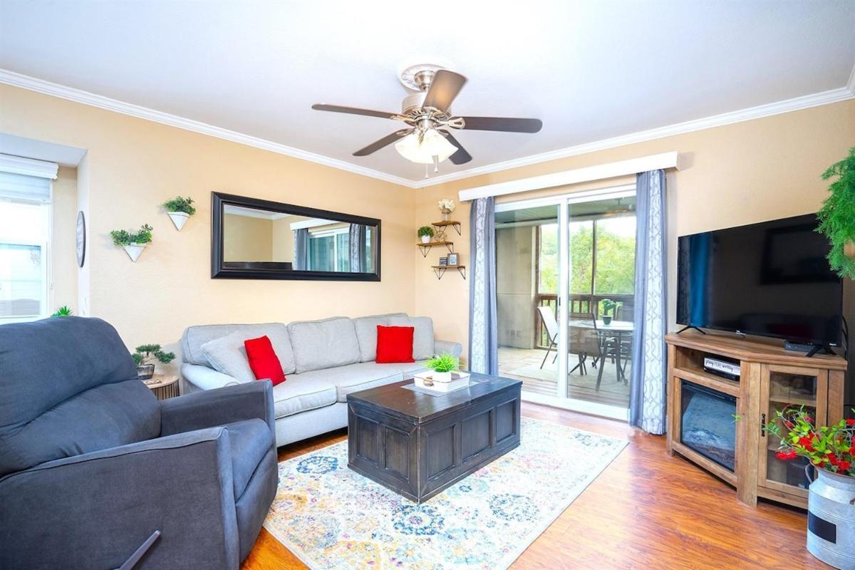 Apartment The Cove 19-1 By Sdc, Big Deck, Pool, Hot Tub, By