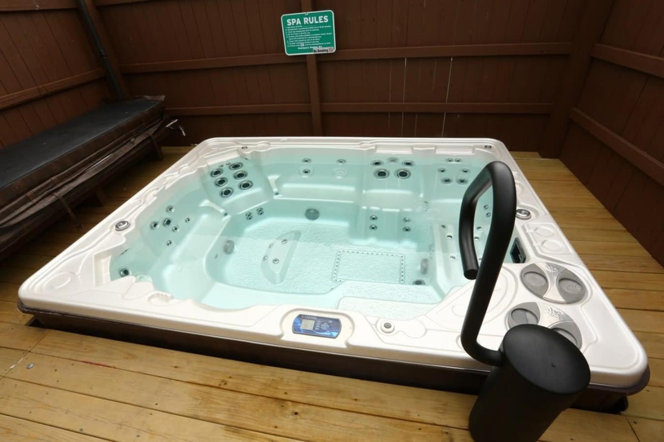 Floor Eagles Nest With Pool And Hot Tub And Views Next To Sdc Apartment *