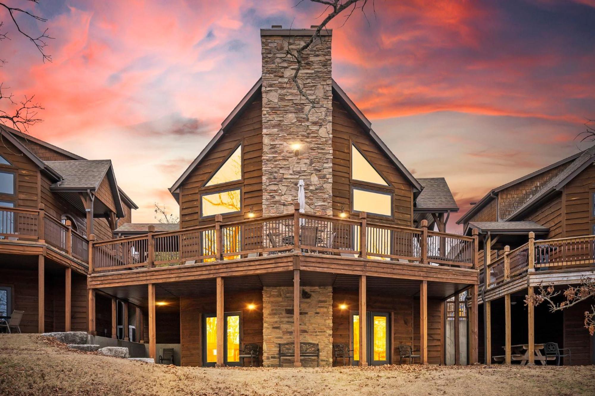 Holiday home Over My Head Lakefront