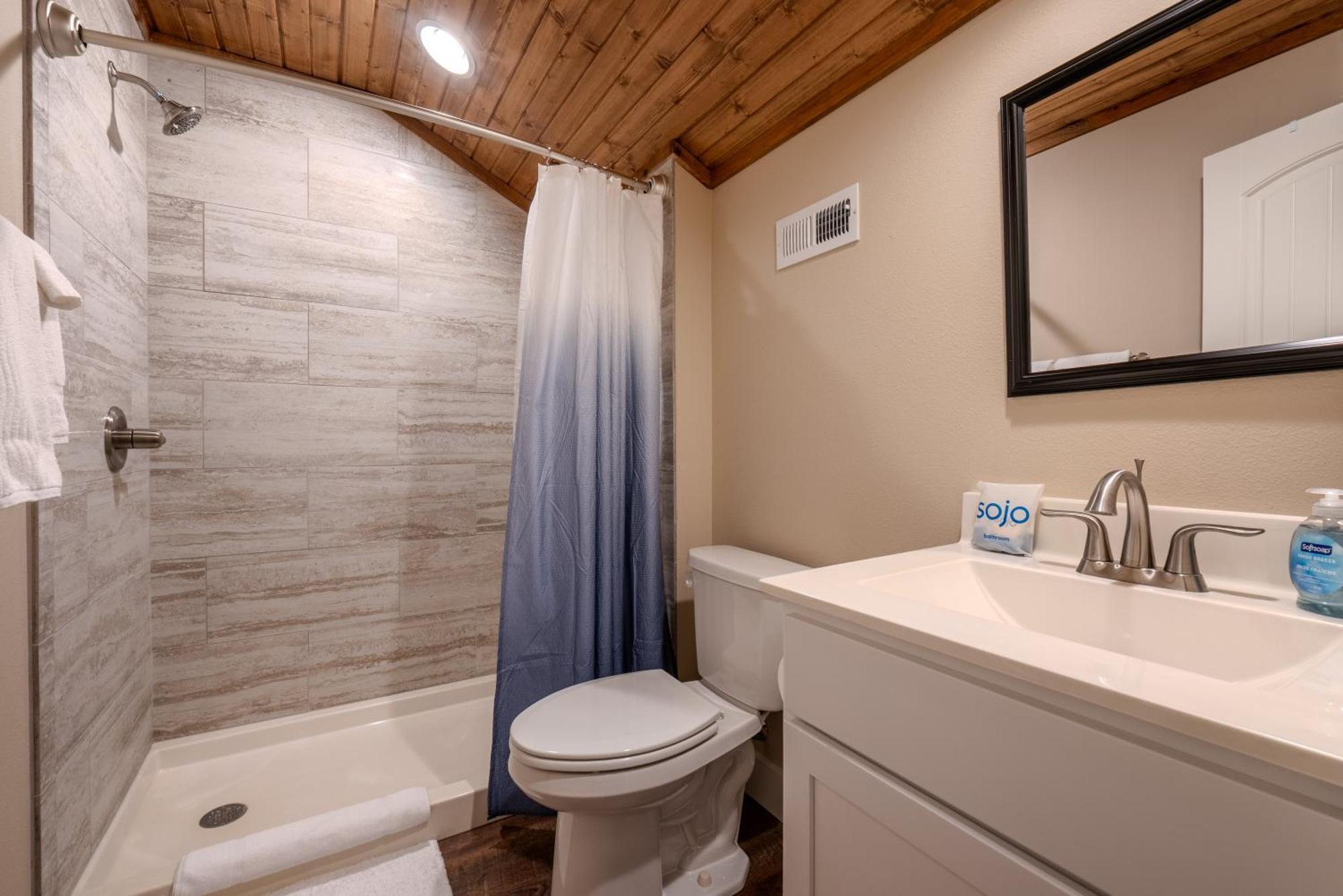 3br Walk-in With Loft - Pool - Access - Free Tickets Included - Rh230b Holiday home Branson
