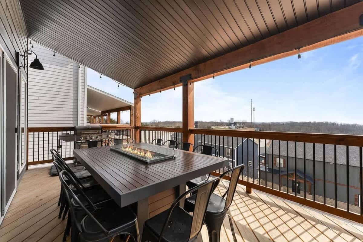 Holiday home Modern Retreat Whot Tub Arcade & Stunning Views