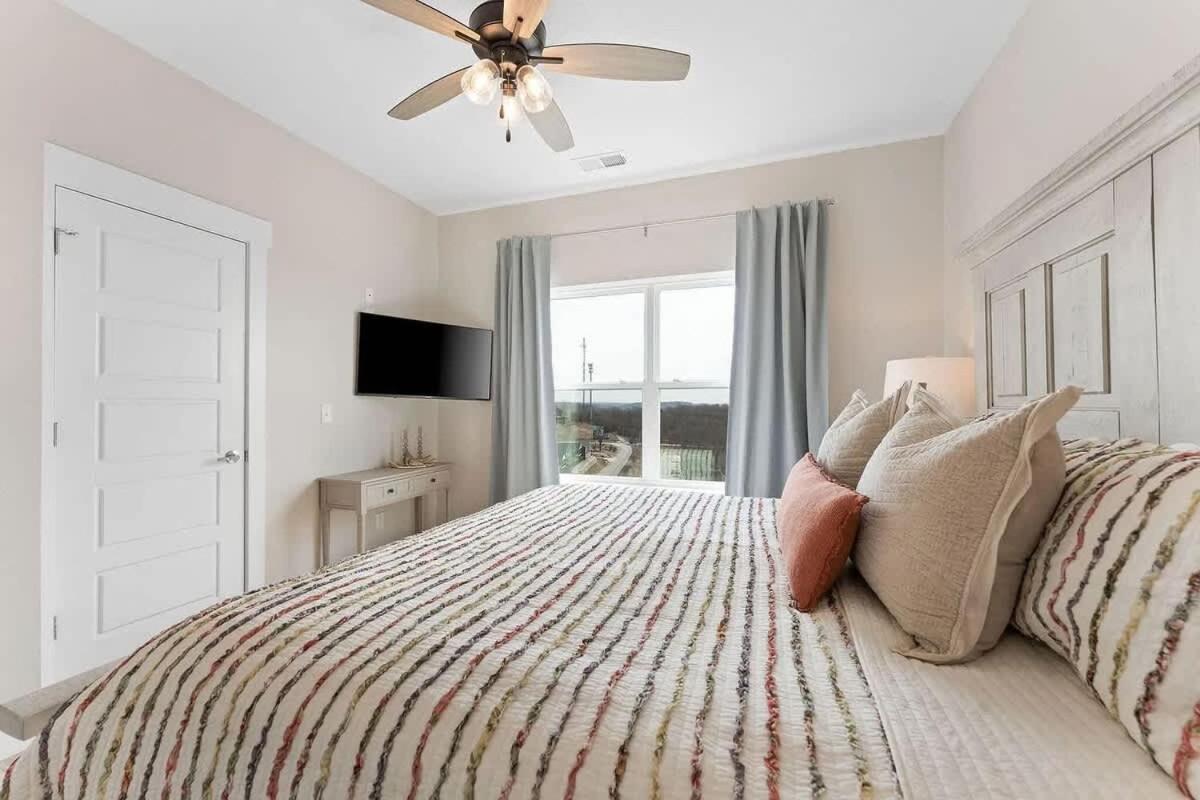 Modern Retreat Whot Tub Arcade & Stunning Views Holiday home