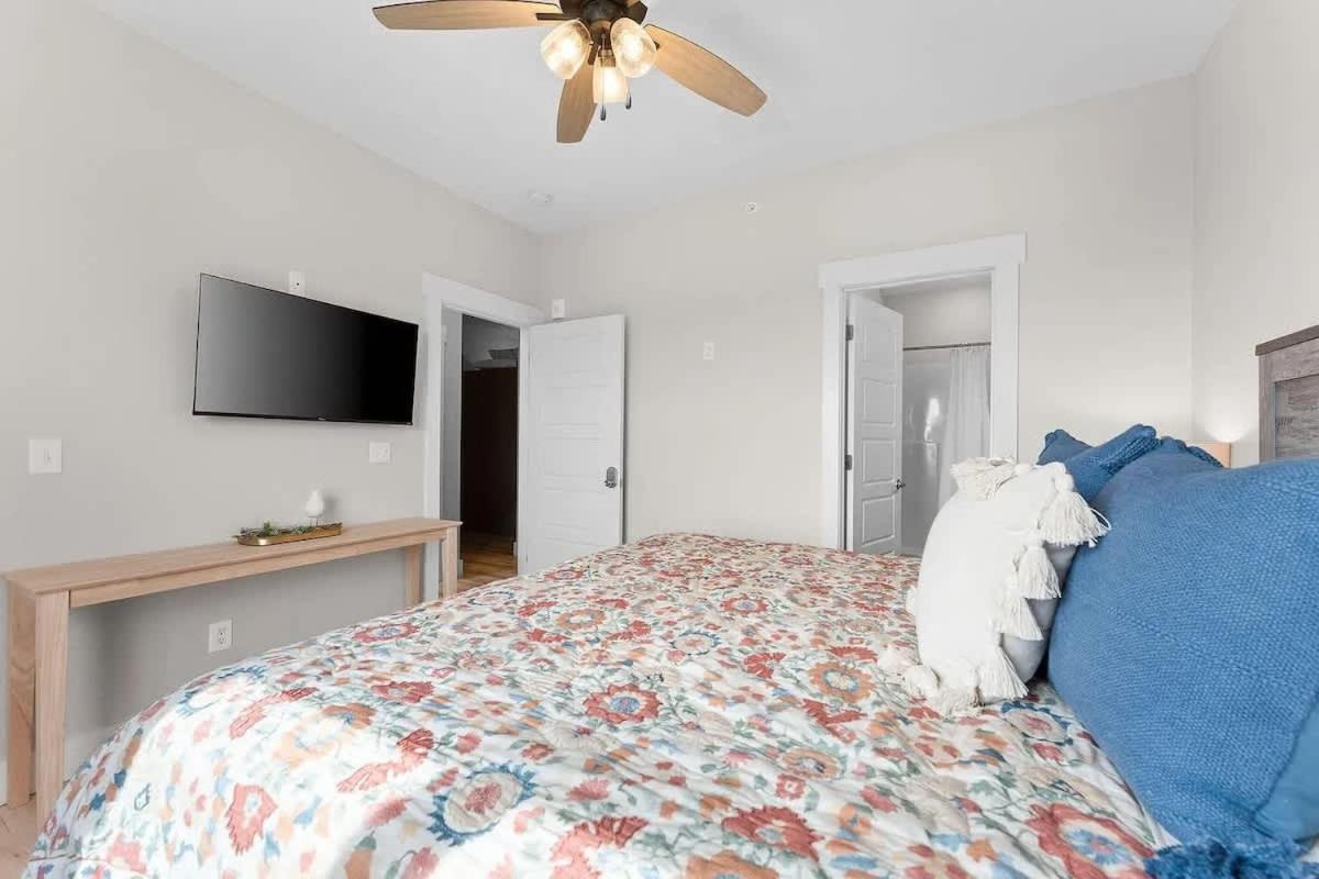 Holiday home Modern Retreat Whot Tub Arcade & Stunning Views Branson