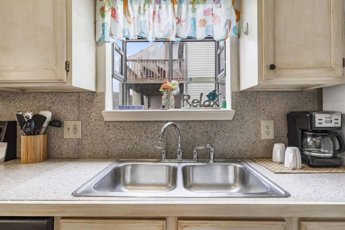 The Cove 9-4 By Sdc, Big Deck, Pool, Hot Tub, Lake View, No Stairs *