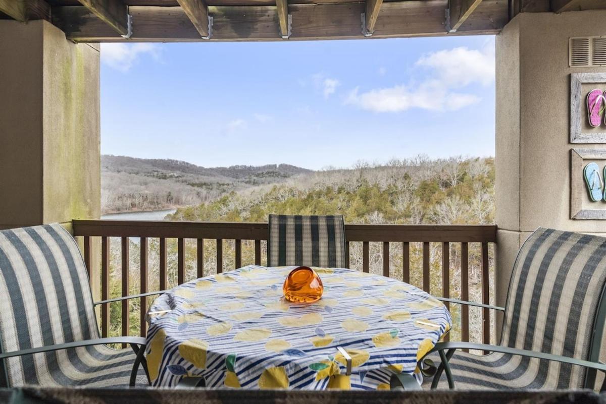 The Cove 9-4 By Sdc, Big Deck, Pool, Hot Tub, Lake View, No Stairs Branson