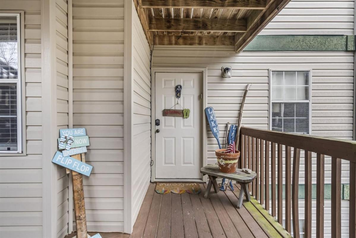 Apartment The Cove 9-4 By Sdc, Big Deck, Pool, Hot Tub, Lake View, No Stairs
