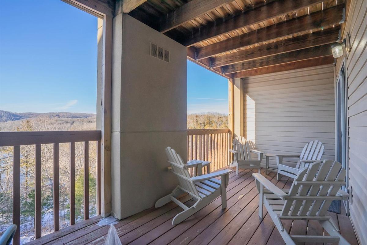 The Cove 5-3 By Sdc, Big Deck, Pool, Hot Tub, By Lake , No Stairs Branson