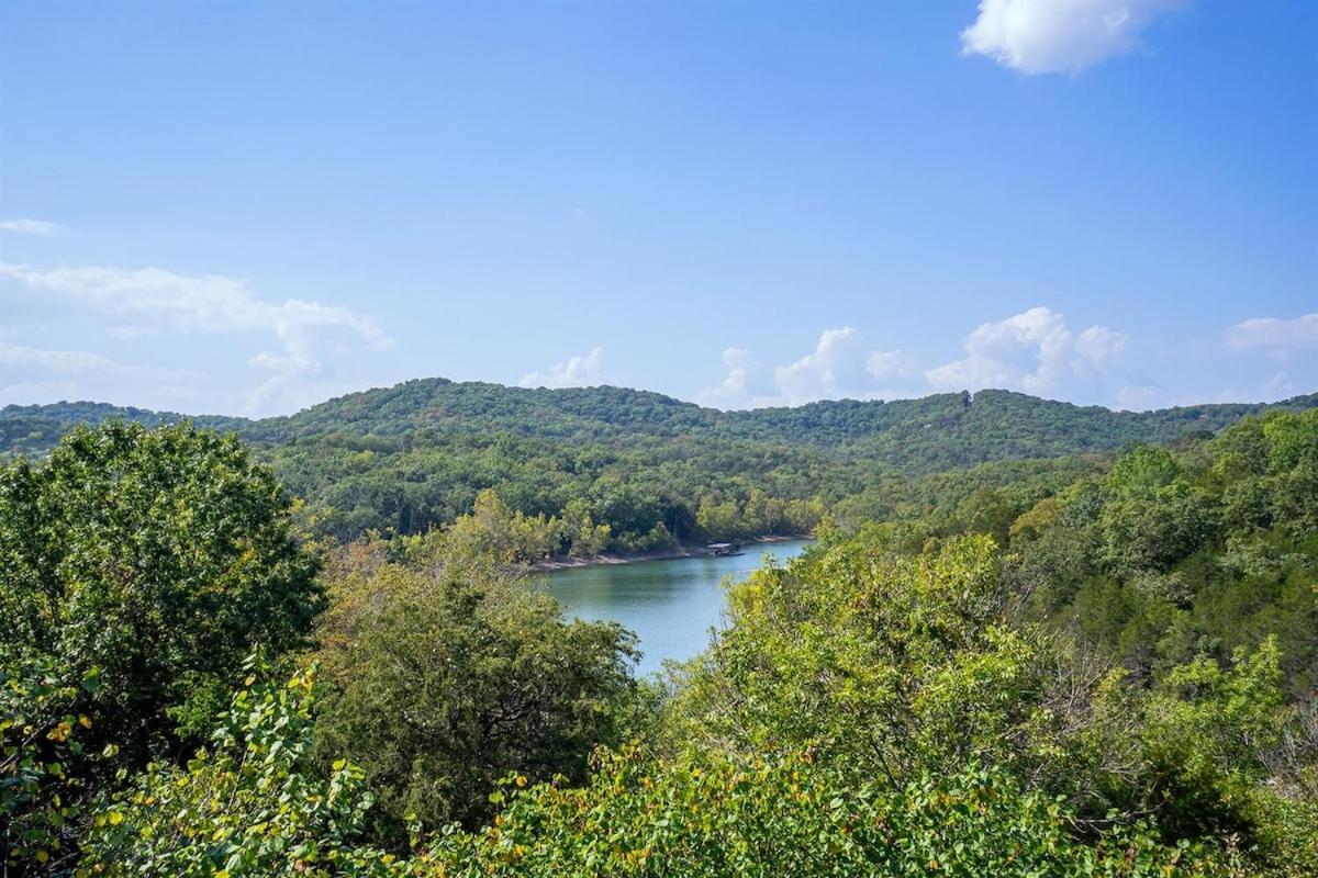 Apartment The Cove 8-3 By Sdc, Big Deck, Pool, Hot Tub, Lake View, No Stairs Branson