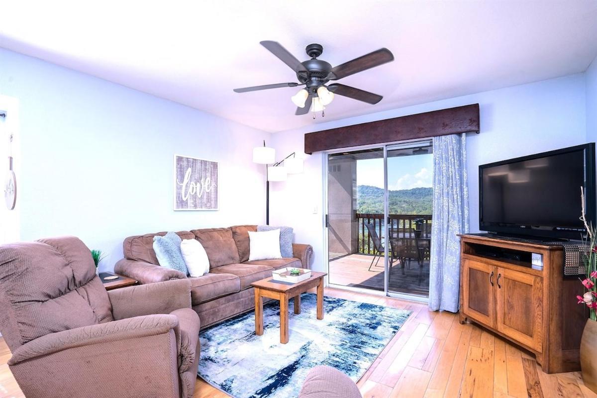 The Cove 8-3 By Sdc, Big Deck, Pool, Hot Tub, Lake View, No Stairs Apartment *