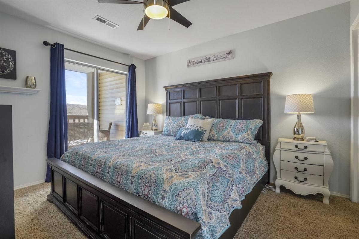 The Cove 4-5 By Sdc, Big Deck, Pool, Hot Tub, By Lake Apartment Branson