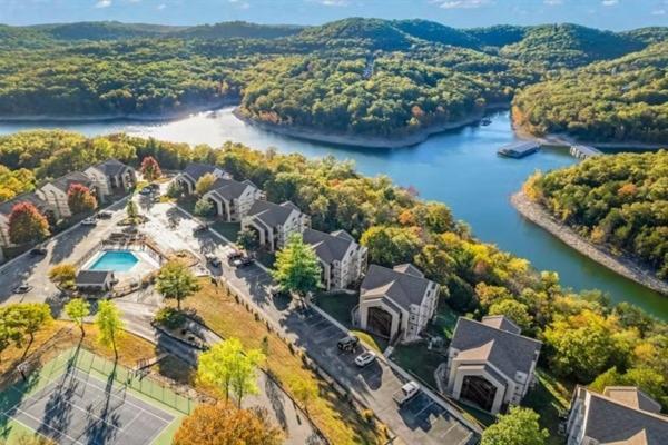 The Cove 39-3 By Sdc, Big Deck, Pool, Hot Tub, Lake View, No Stairs *