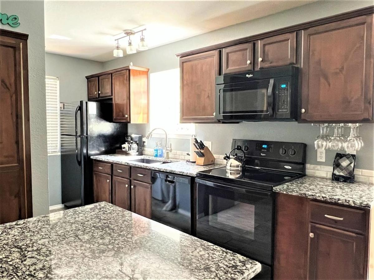 The Cove 39-3 By Sdc, Big Deck, Pool, Hot Tub, Lake View, No Stairs *