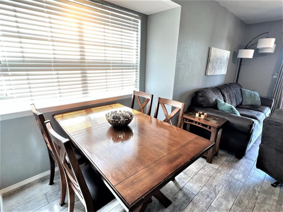 Apartment The Cove 39-3 By Sdc, Big Deck, Pool, Hot Tub, Lake View, No Stairs *