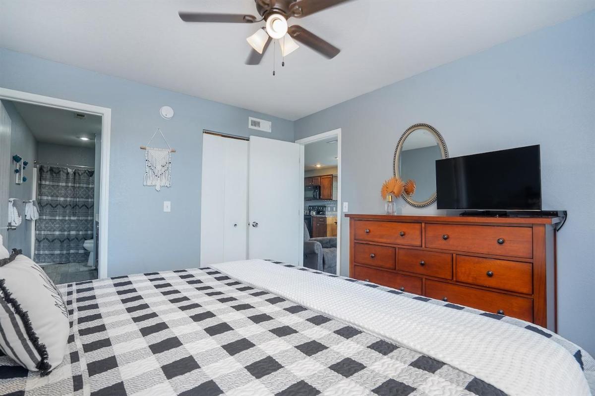 The Cove 39-3 By Sdc, Big Deck, Pool, Hot Tub, Lake View, No Stairs Apartment *