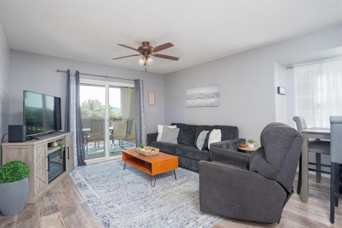 The Cove 26-2 By Sdc, Big Deck, Pool, Hot Tub, By Lake Apartment *