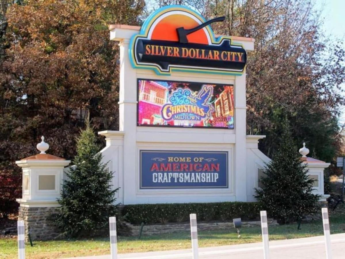 The Cove 26-2 By Sdc, Big Deck, Pool, Hot Tub, By Lake Apartment Branson