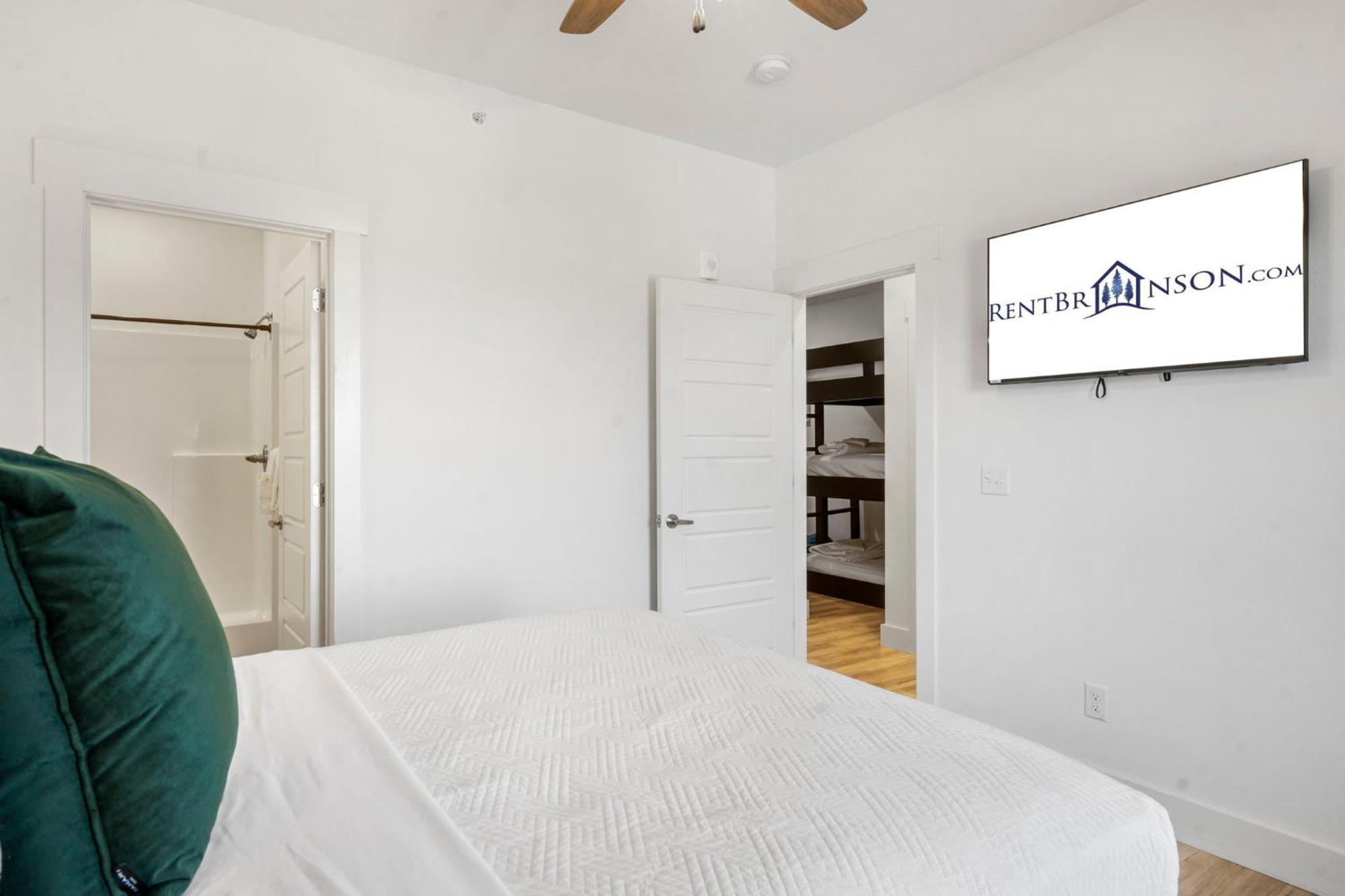 Pvt Outdoor Pool-hot Tub-cmty Amenities-multiple Arcades-free Attraction Tickets Holiday home