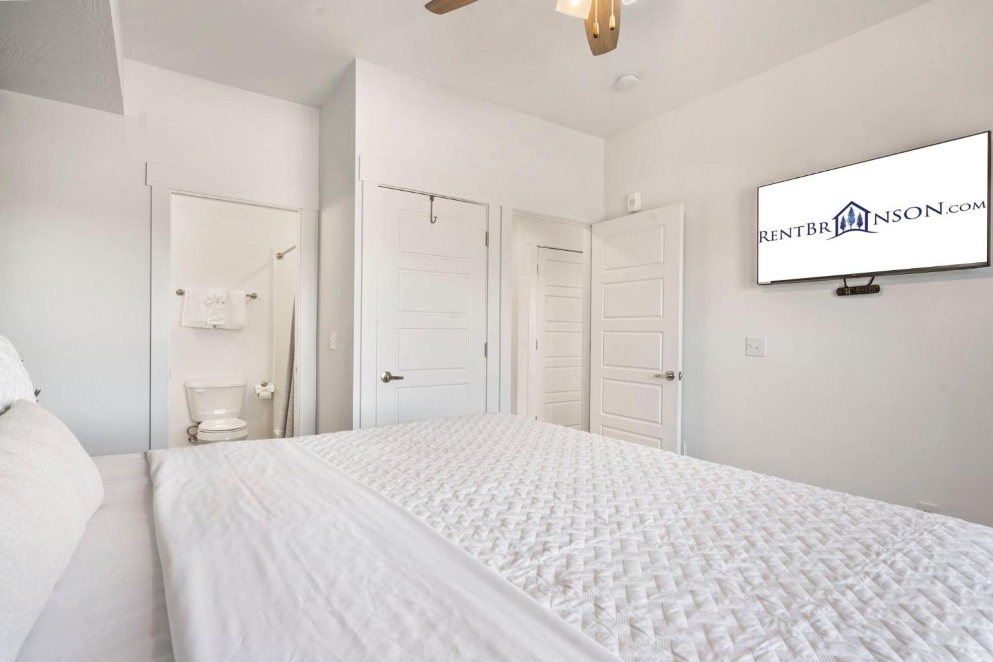 Pvt Outdoor Pool-hot Tub-cmty Amenities-multiple Arcades-free Attraction Tickets *